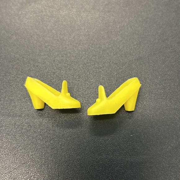 Vintage Barbie Mod Yellow Pilgrim Shoes‎ - Picture 2 of 4